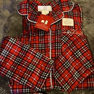 Karen Neuburger pajamas set. Size M